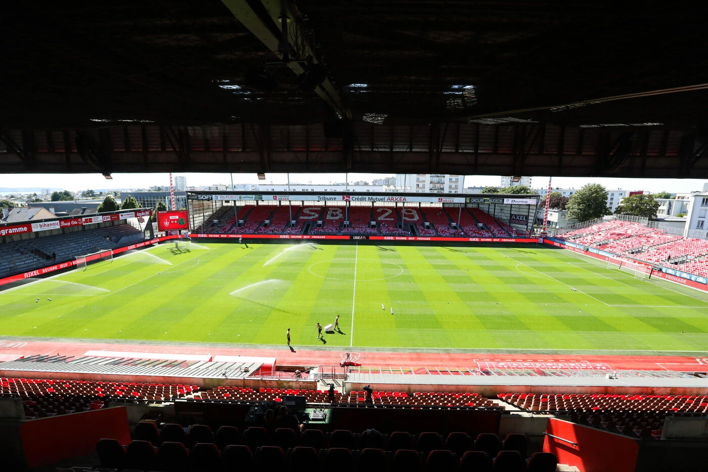 Ligue 1 : polémique à Brest et Nantes, où la vente d’alcool à l’abord du stade est interdite avant les matchs