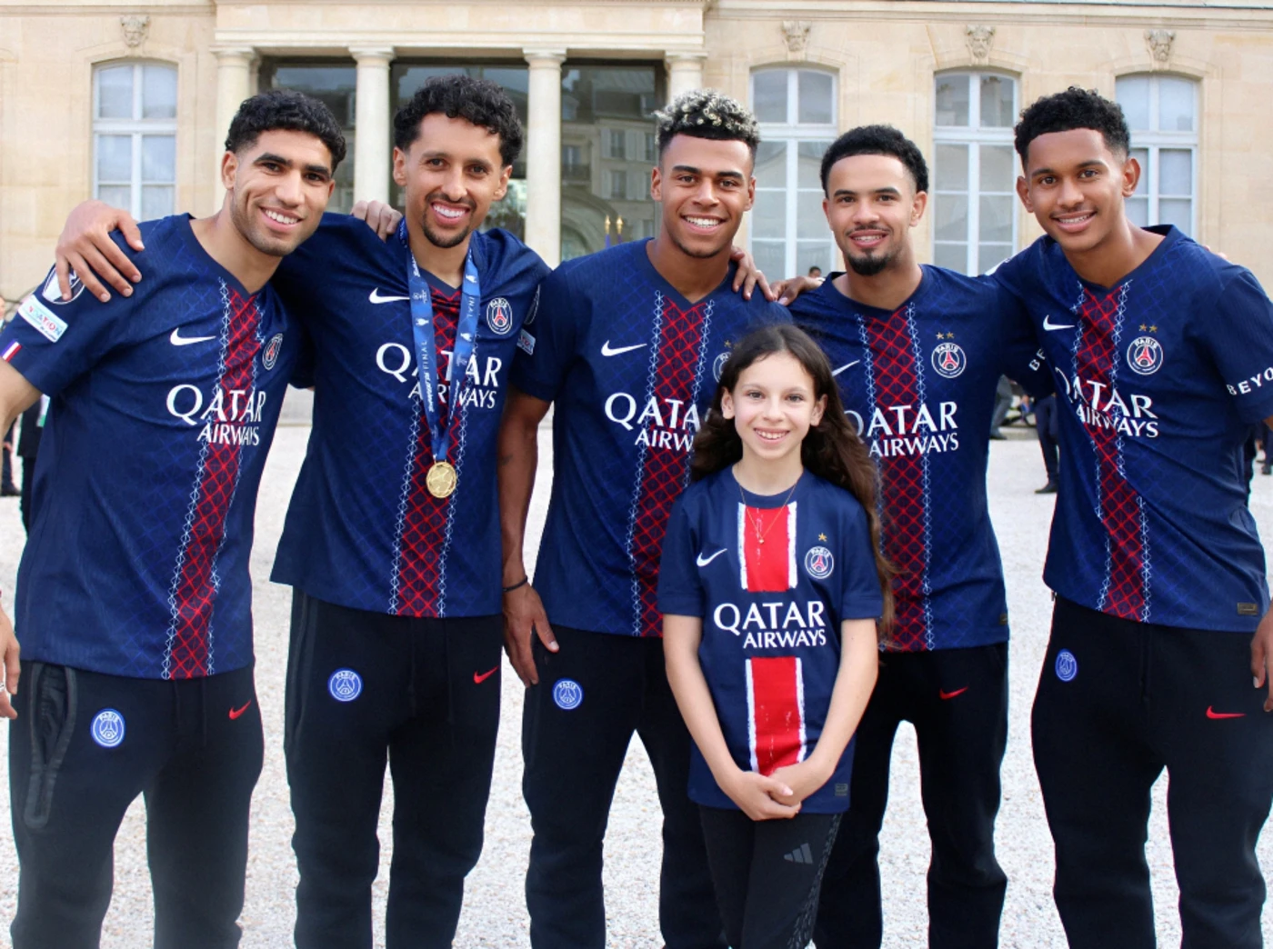 « La plus belle soirée de ma vie » : Camille, traumatisée par les incidents après le titre samedi, a été invitée par le PSG à l’Élysée et au Parc