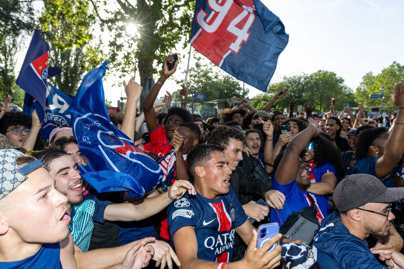 Sacre du PSG : un mort, un ado très grièvement blessé et 277 gardes à vue... un premier bilan en région parisienne