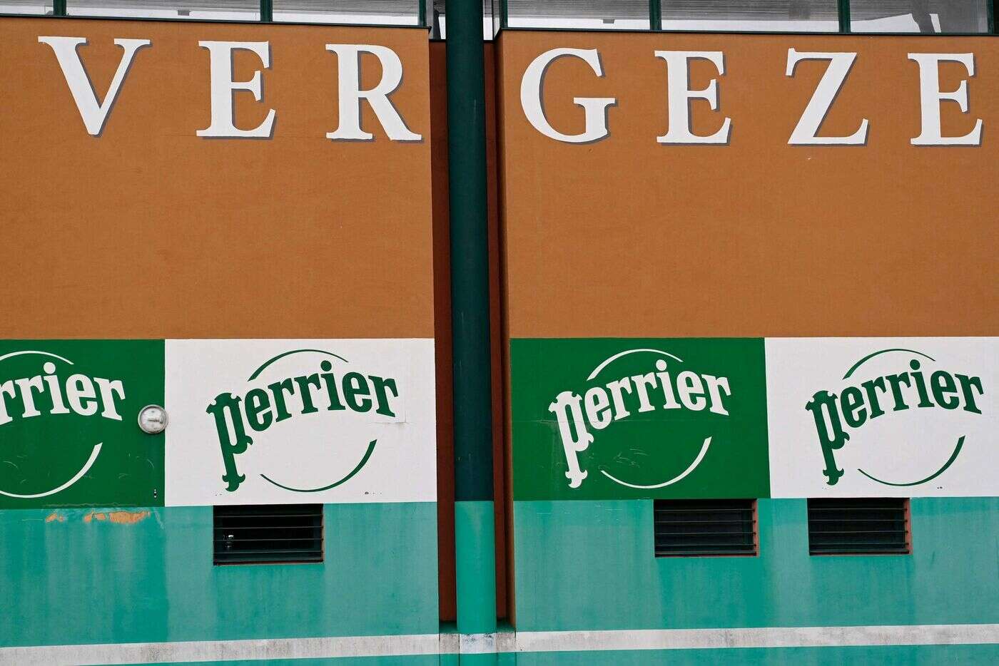 Fraudes chez Perrier : un sénateur s’étonne de l’absence de signalement des autorités