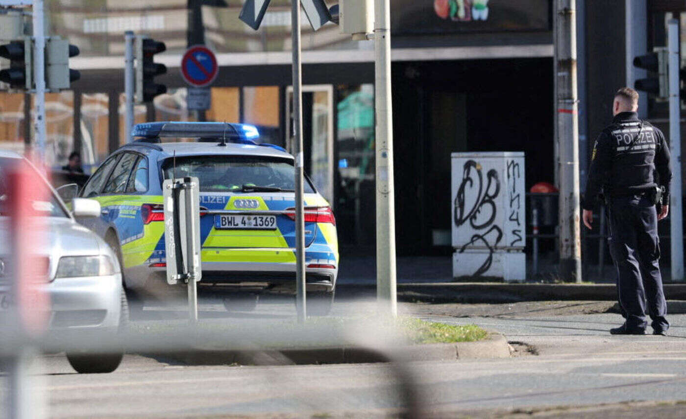 DIRECT. Allemagne : une voiture fonce dans la foule, au moins un mort et plusieurs blessés