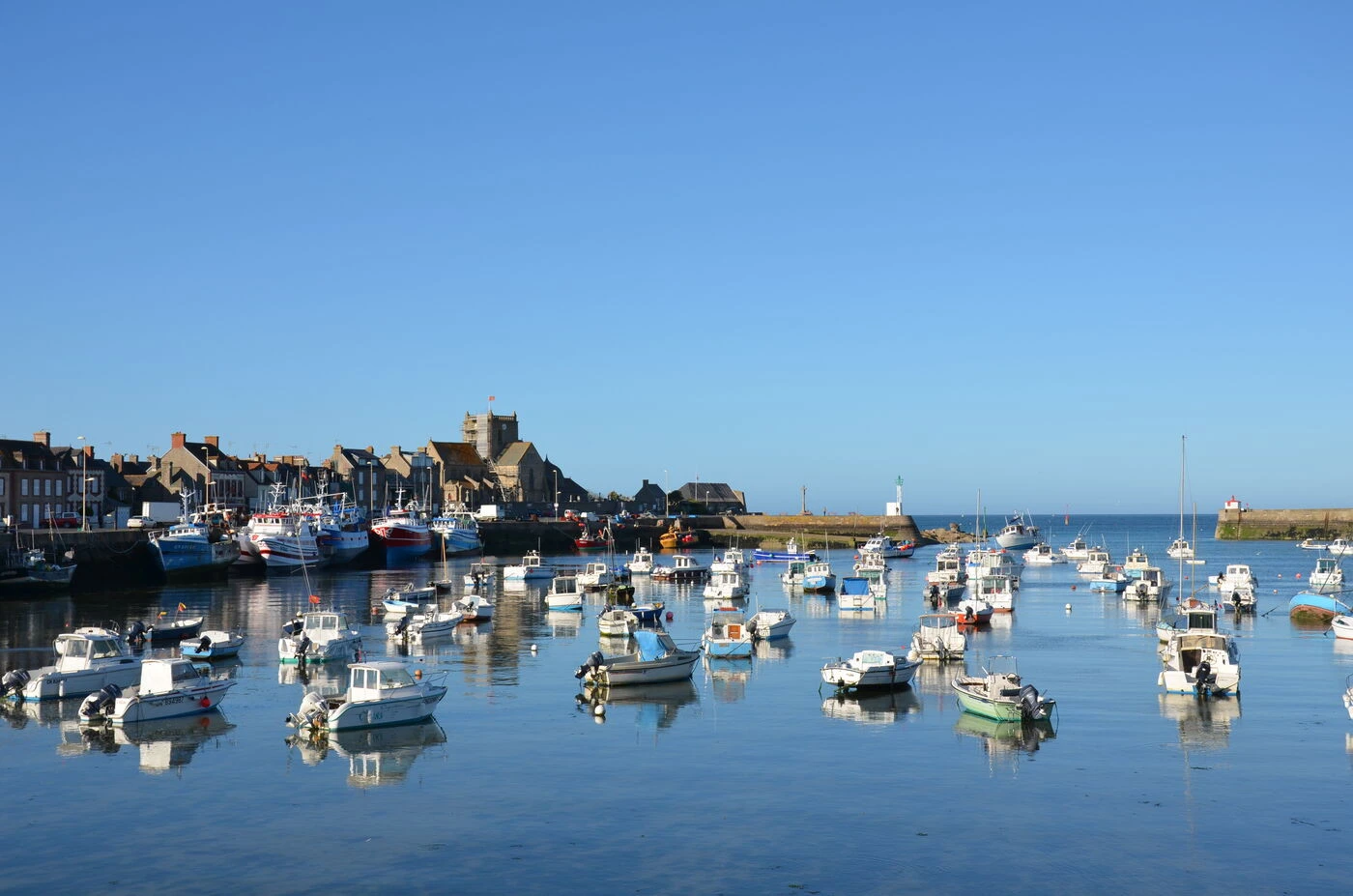 « Elle était sympa, souriante » : le mystère demeure autour du meurtre de Luana, jeune Brésilienne retrouvée dans les rochers de Barfleur