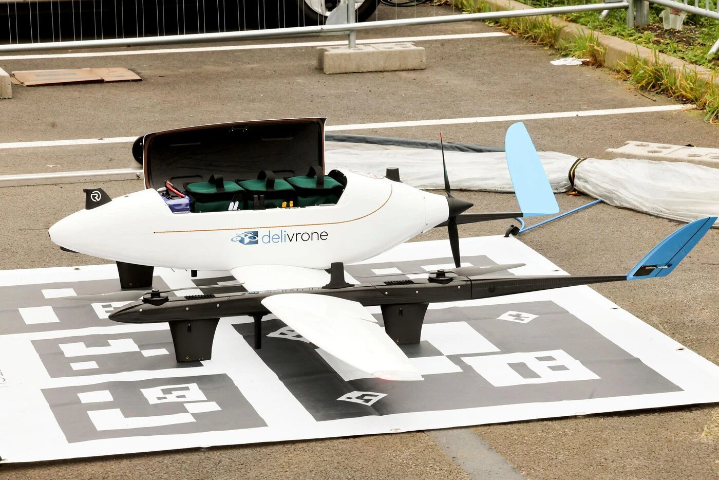« Un gain de temps et de sécurité » : en Normandie, ces drones médicaux acheminent les prélèvements biologiques