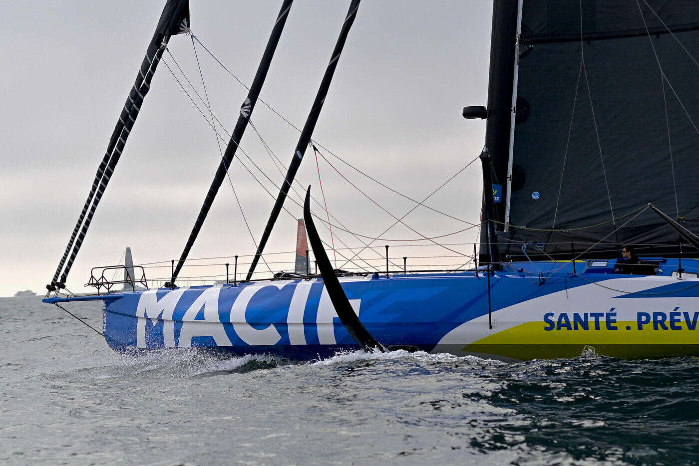 Vendée Globe : le classement du mardi 3 décembre au soir, Dalin et Simon se détachent avant la tempête