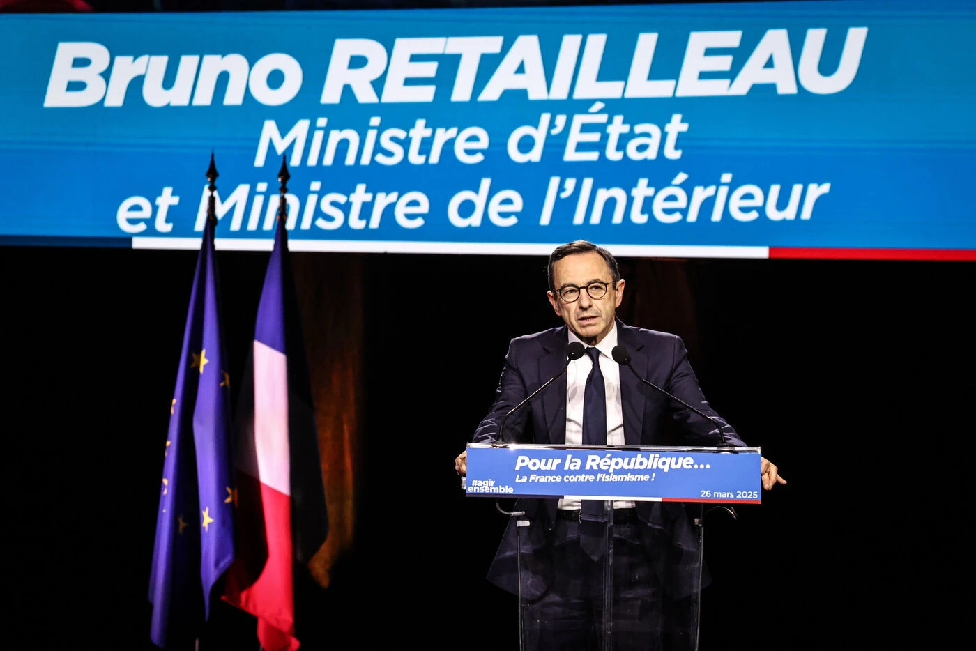 « Il fallait y aller aussitôt » : Bruno Retailleau accusé d’avoir tardé à réagir après le meurtre à la mosquée du Gard