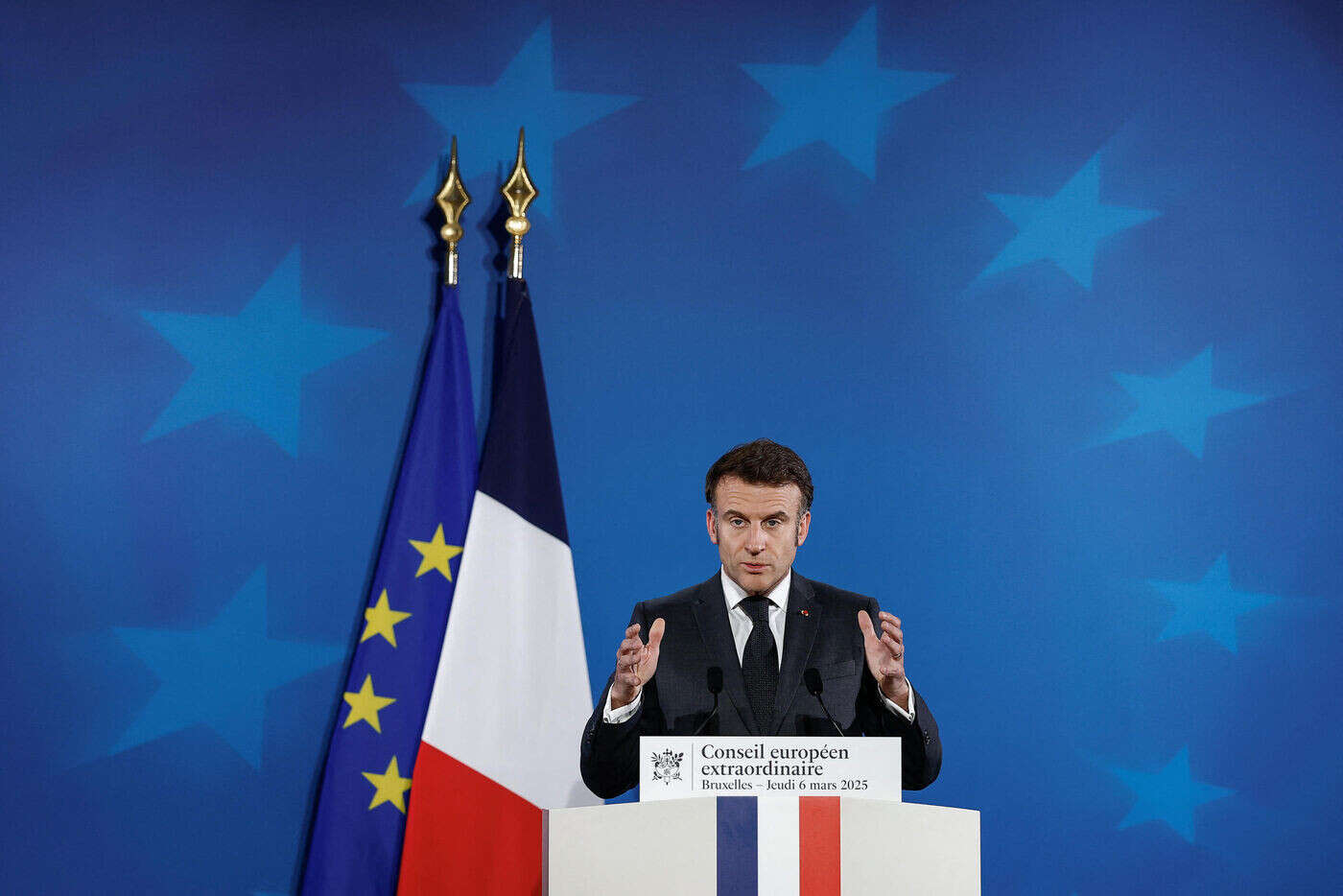 Comparé à Napoléon, Macron rétorque à Poutine qu’il est un « impérialiste révisionniste », et rappelle à Trump sa « loyauté »