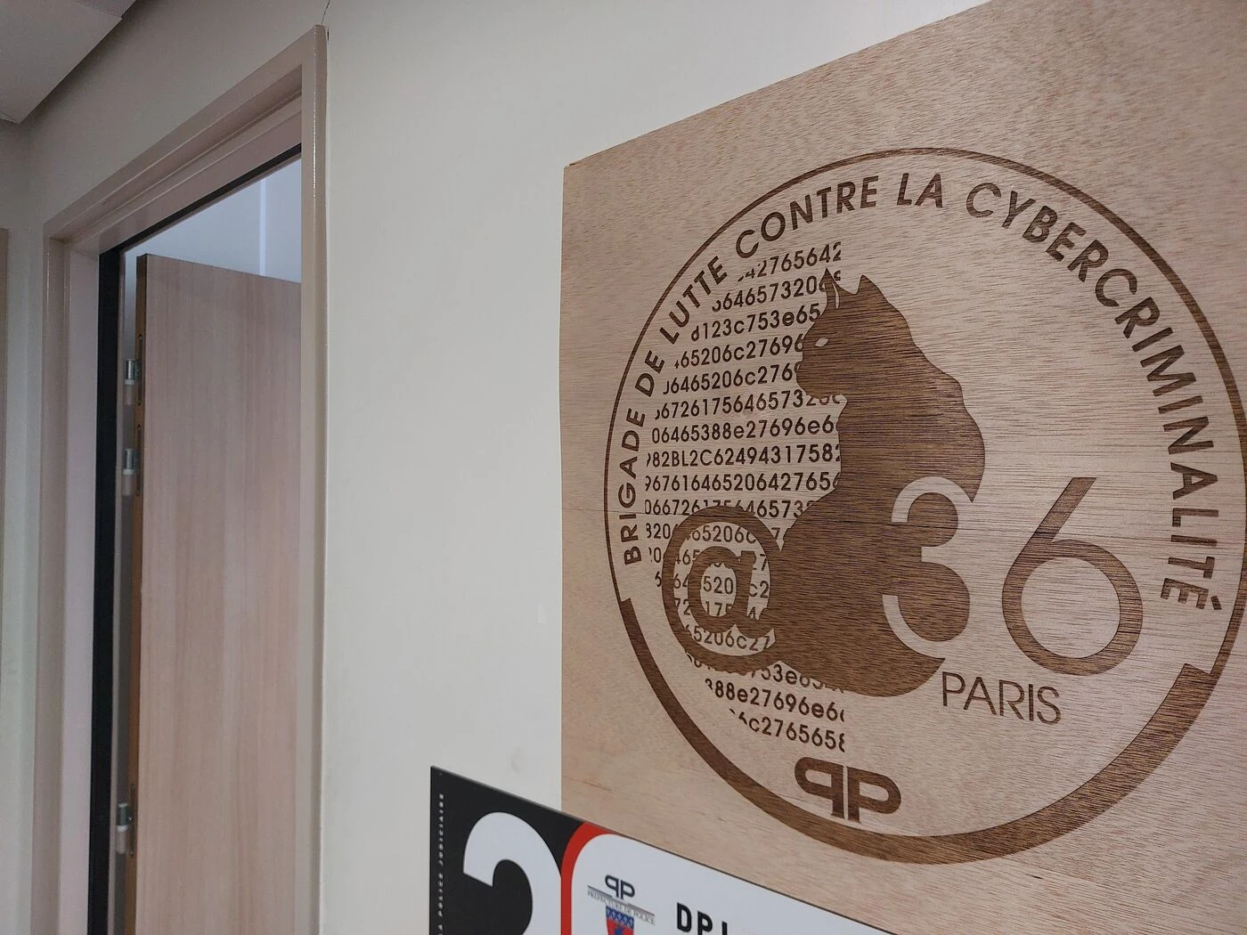 La police interpelle cinq hackers français de haut vol, derrière un célèbre forum de vol de données