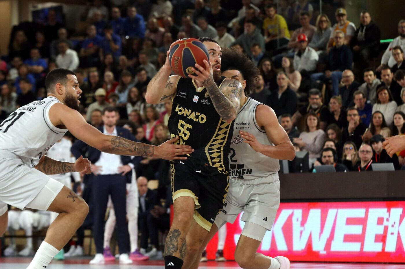 Monaco-Paris Basketball (94-63) : les Parisiens coulent face à la Roca Team dans le choc de la Betclic Elite