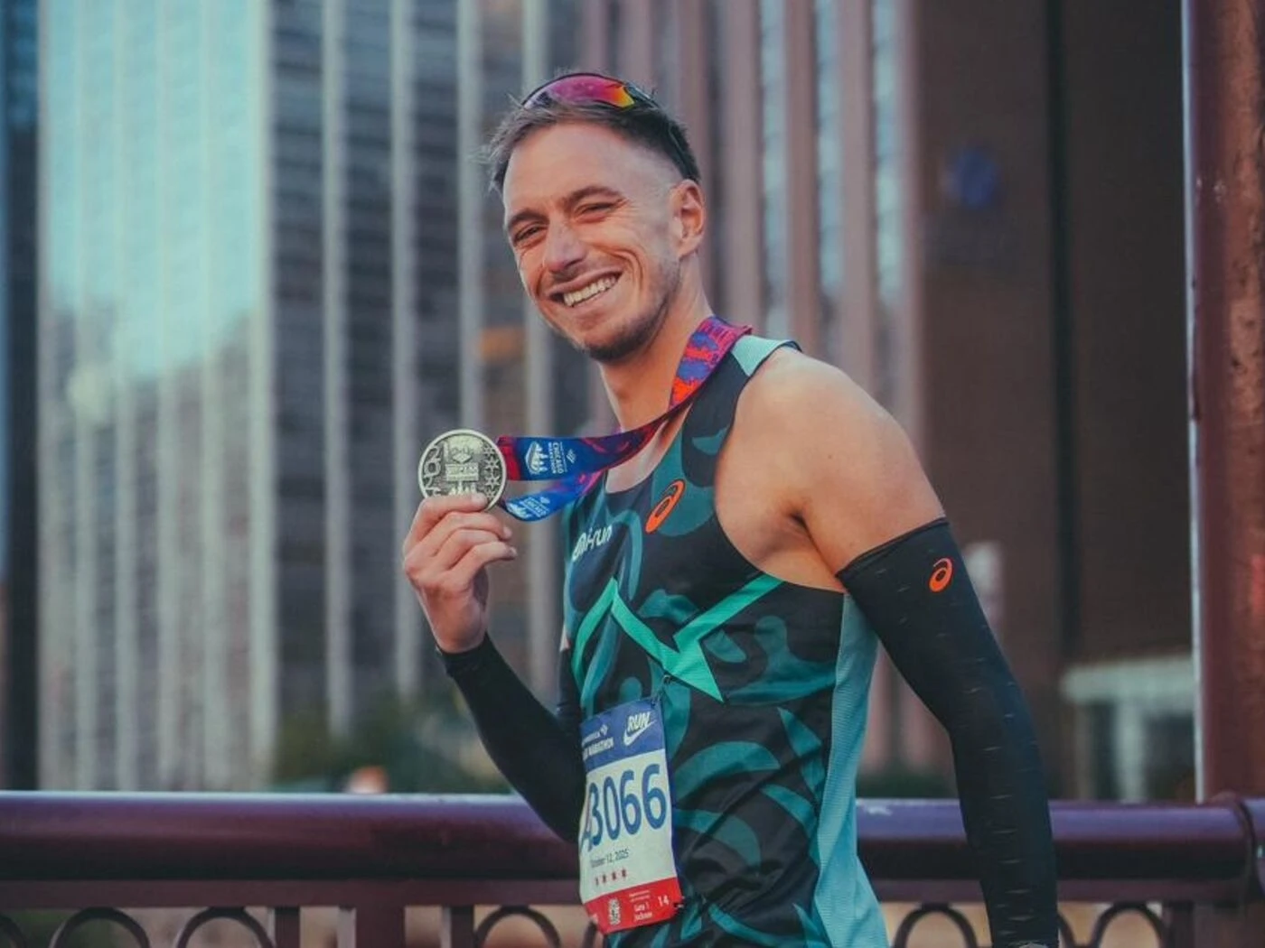 Marathon de New York : exploit du Français Dorian Louvet qui a couru les sept marathons majeurs en un temps record