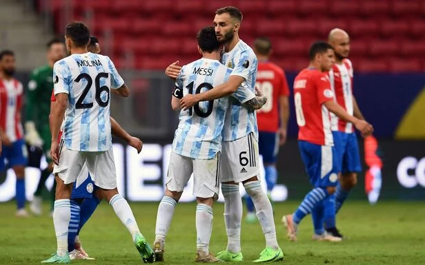 Copa America : un record pour Messi et l’Argentine en quarts après sa victoire sur le Paraguay