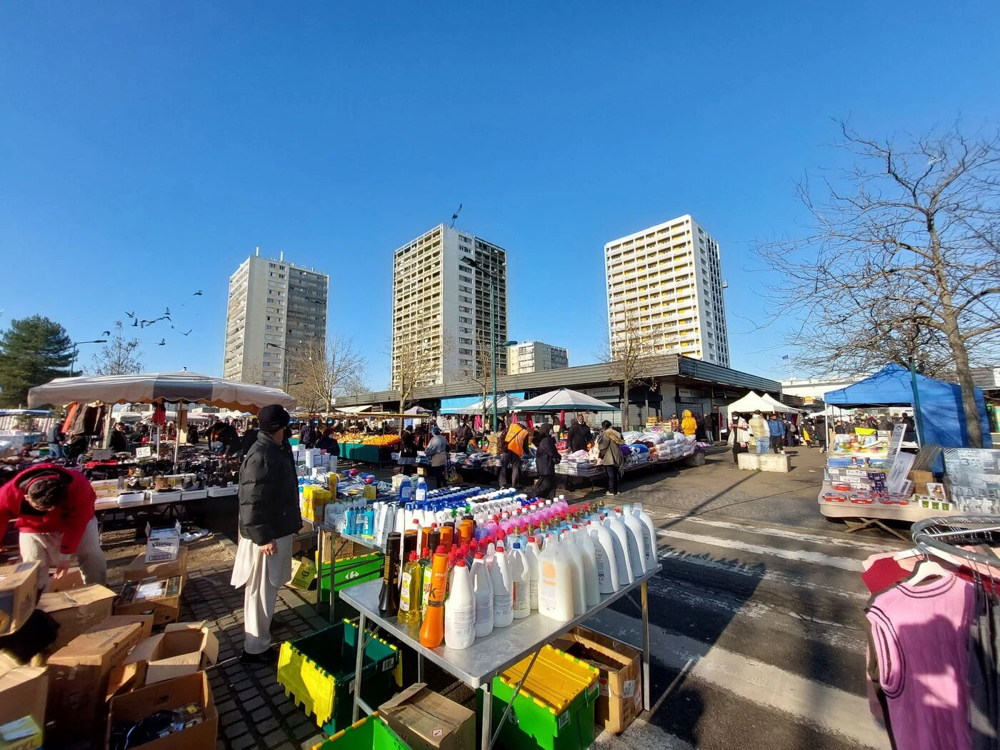 « Faire évoluer les mentalités » : à Mantes-la-Jolie, le marché du Val-Fourré gratuit… Pour les commerçantes