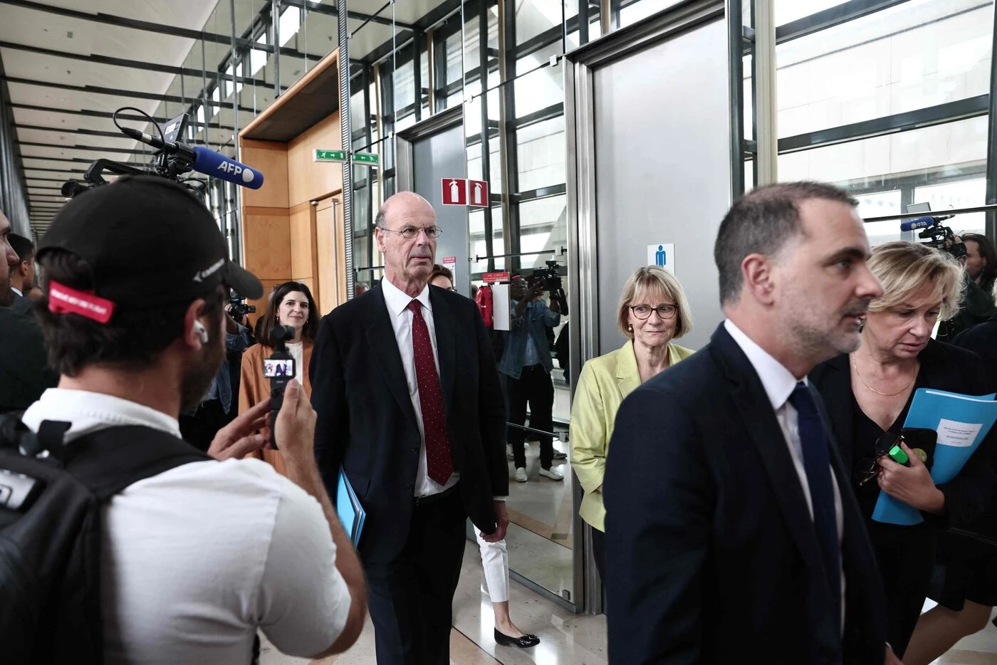 Droits de douane : « Pas de tabou à avoir » sur les échanges de services avec les États-Unis, répète le gouvernement