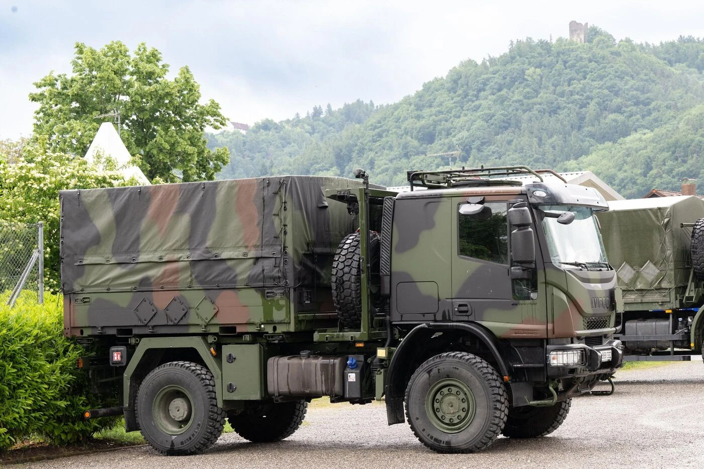 « Une attaque contre notre démocratie » : l’Allemagne soupçonne la Russie de sabotage après l’incendie des camions de son armée