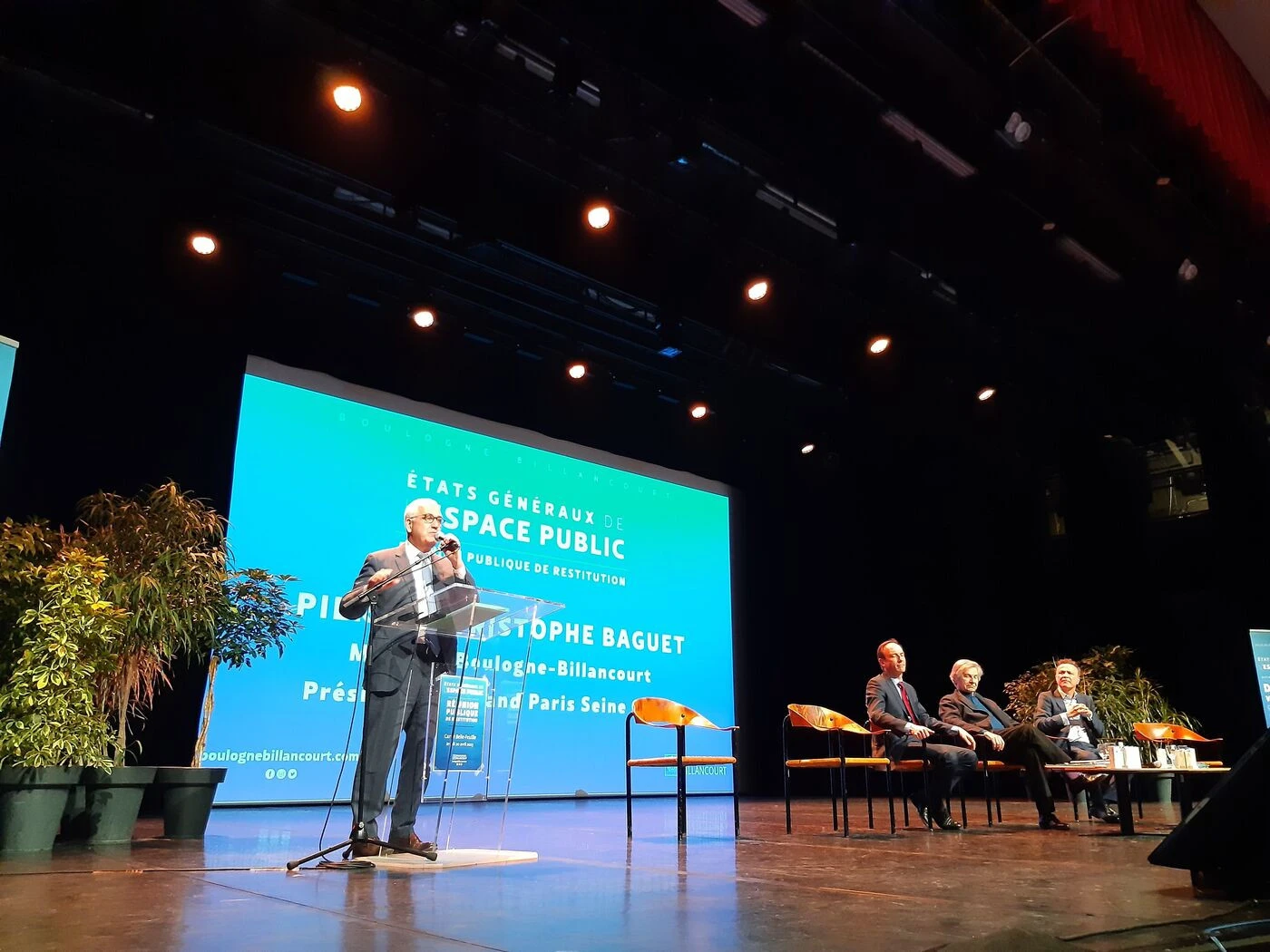 Boulogne-Billancourt : le maire Pierre-Christophe Baguet annonce sa mise en retrait après un « désordre général » au conseil municipal