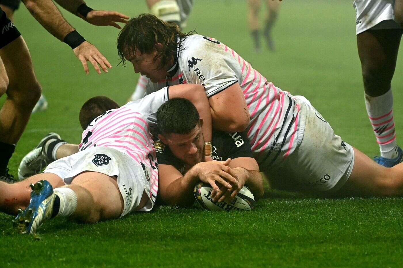 Toulouse – Stade Français (38-23) : sans Dupont les Rouge et Noir finissent l’année en beauté, Paris a résisté