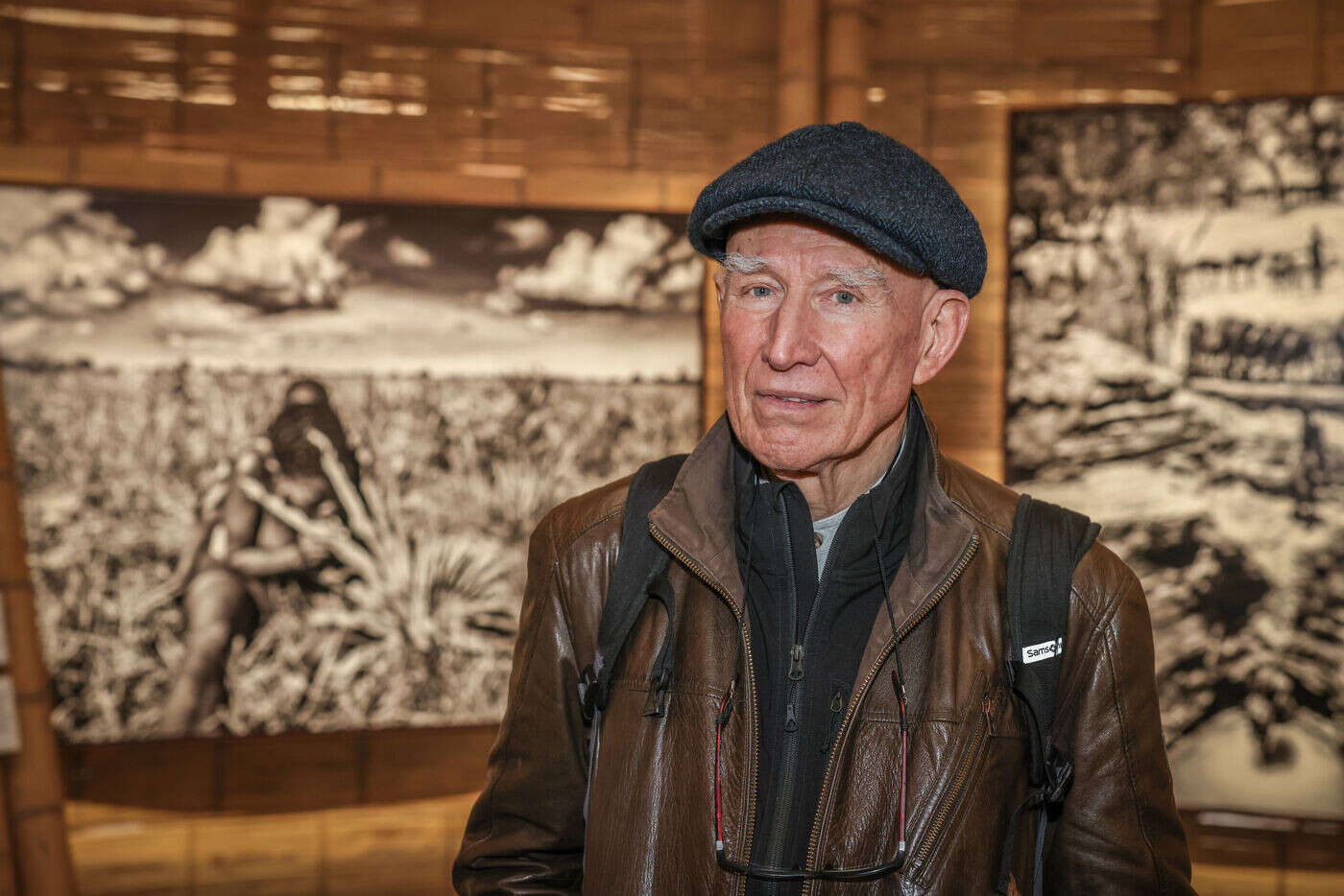 Paris : le photographe franco-brésilien Sebastião Salgado signe les vœux de la Ville