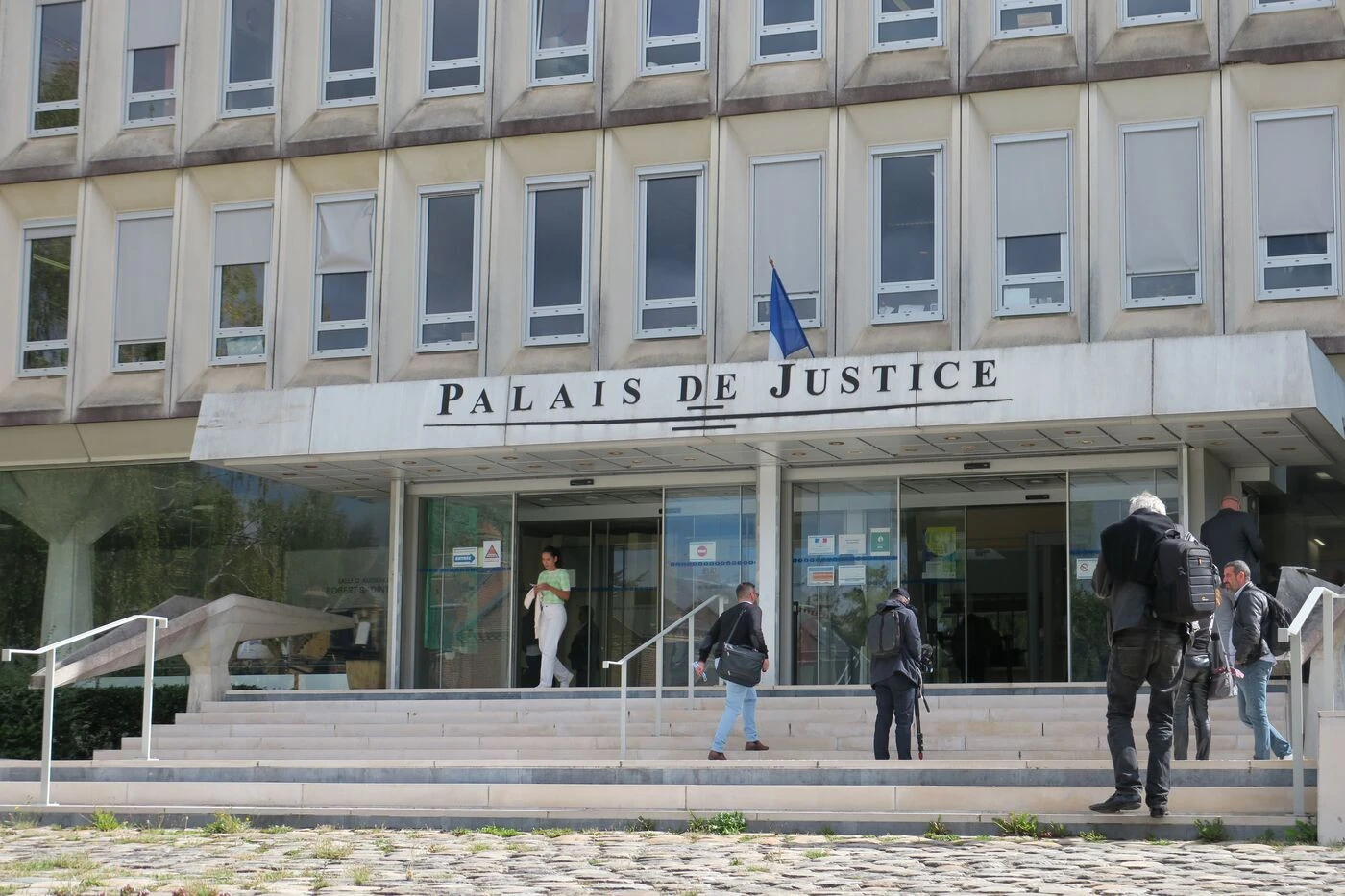« Je voulais juste le secouer » : alcoolisé, l’homme avait étranglé un enfant de 7 ans avant d’agresser ses parents
