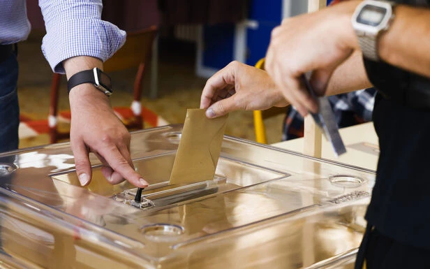 Elections régionales 2021 : les enjeux du second tour, région par région