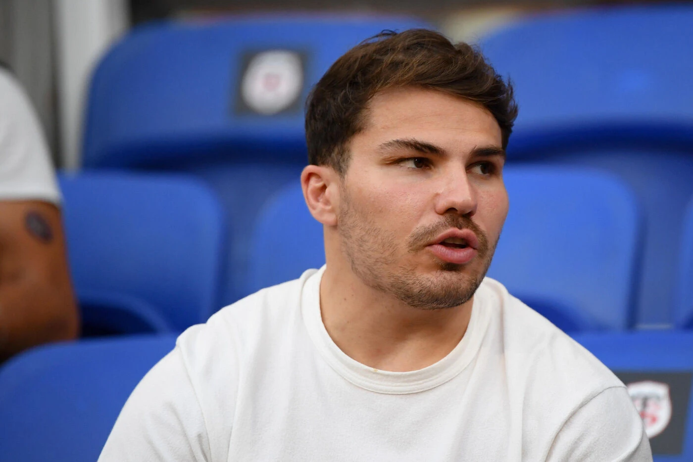 Rugby : Antoine Dupont vise un retour à la compétition fin novembre, après la tournée d’automne du XV de France