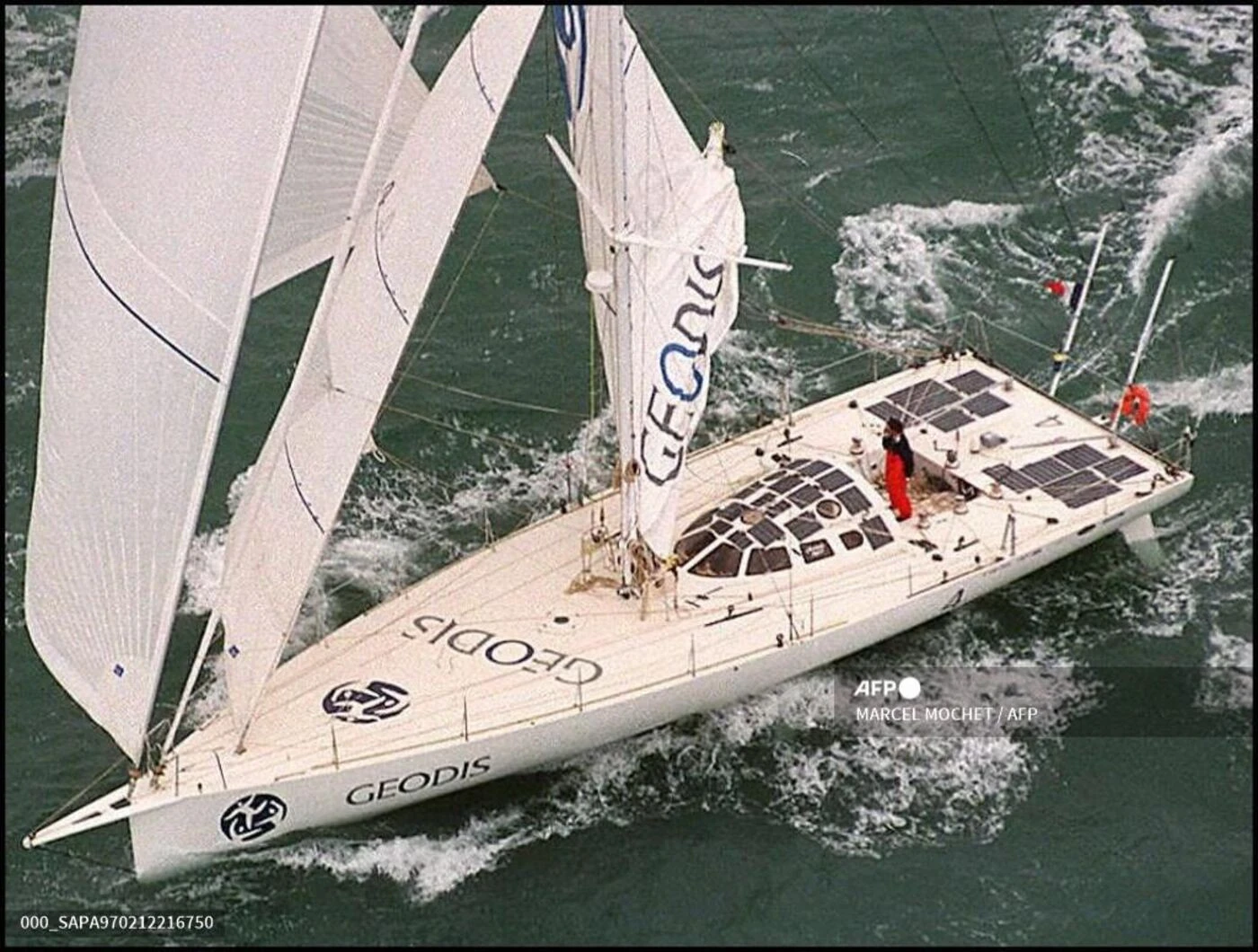 Un bateau vainqueur du Vendée Globe en vente aux enchères