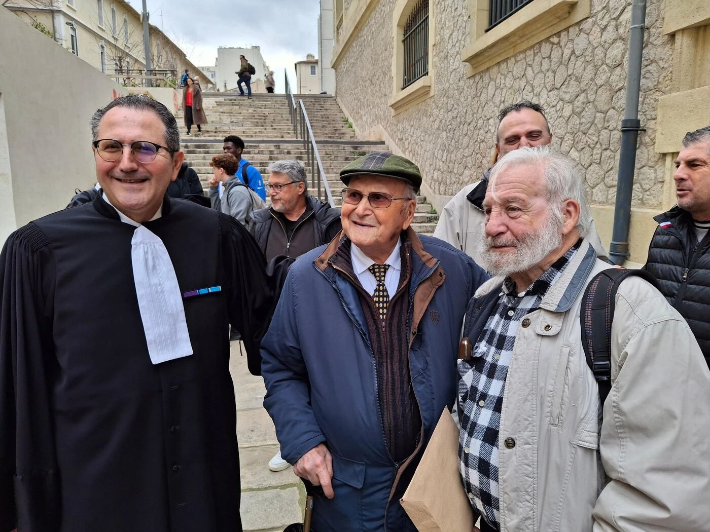 À 102 et 103 ans, ils réclament réparation pour leurs années de travail forcé en Allemagne pendant la guerre