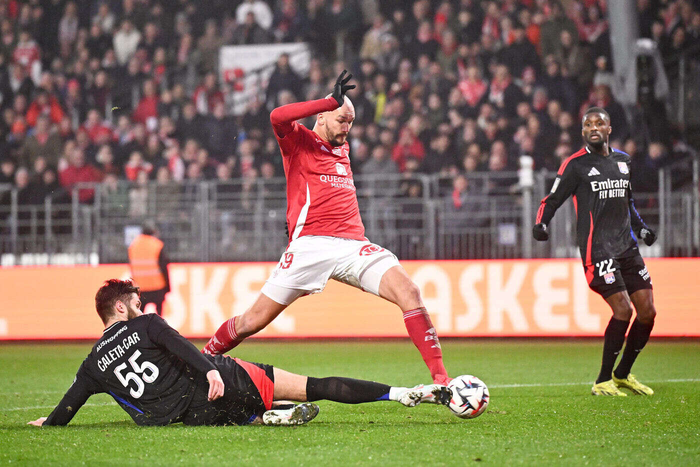 Ligue 1 : la vidéo du superbe but d’Ajorque lors de Brest-Lyon, servi d’une talonnade par Camara