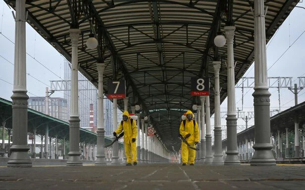 Covid-19 : l’épidémie s’emballe à Moscou, de nouvelles restrictions mises en place