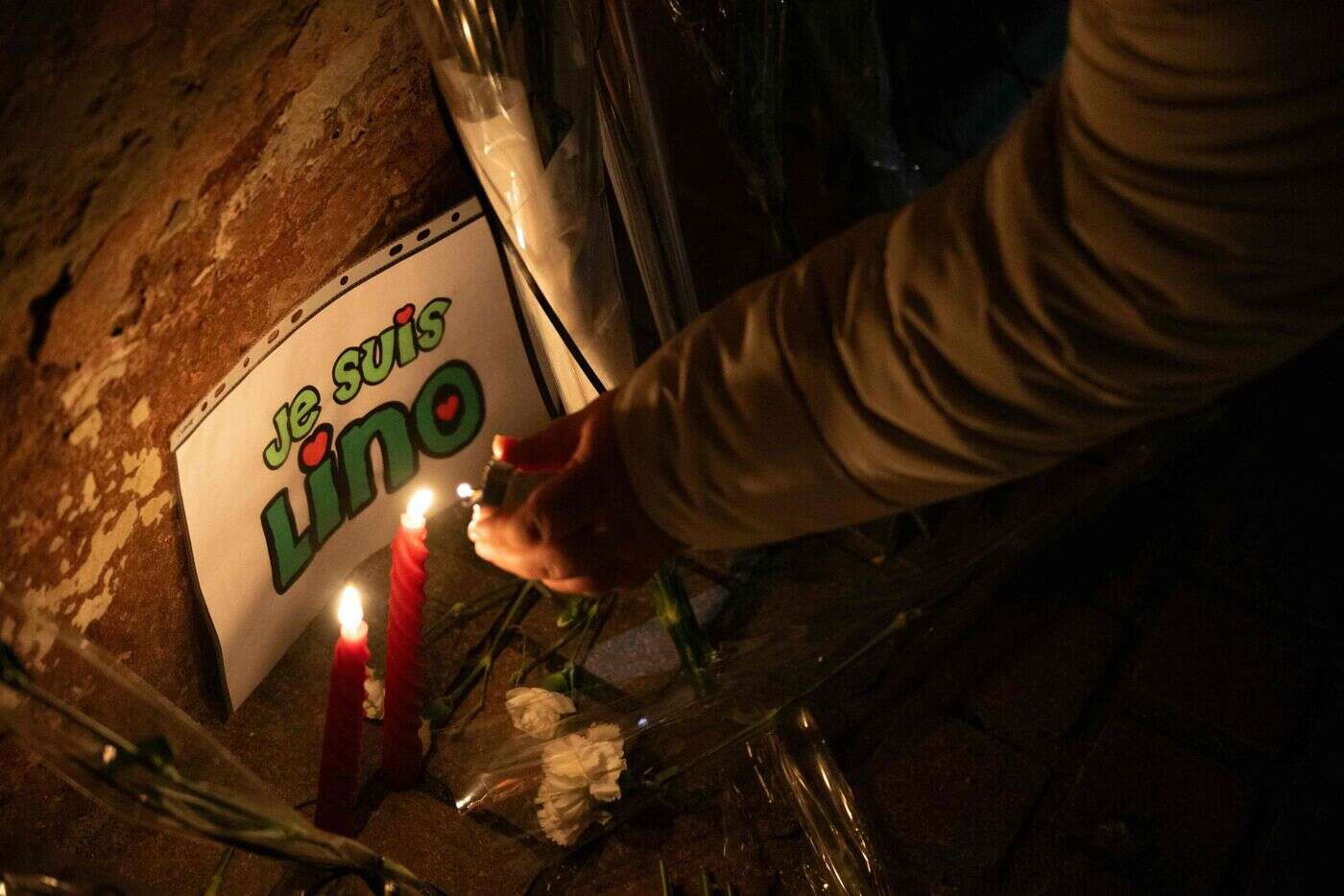 Attaque au couteau à Mulhouse : deux membres de l’Action française interpellés lors de l’hommage à la victime