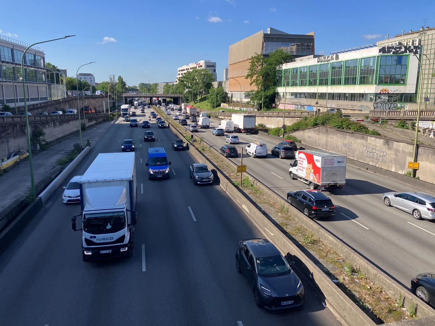 Pollution à l’ozone en Île-de-France : circulation différenciée et vitesse réduite ce jeudi sur les routes
