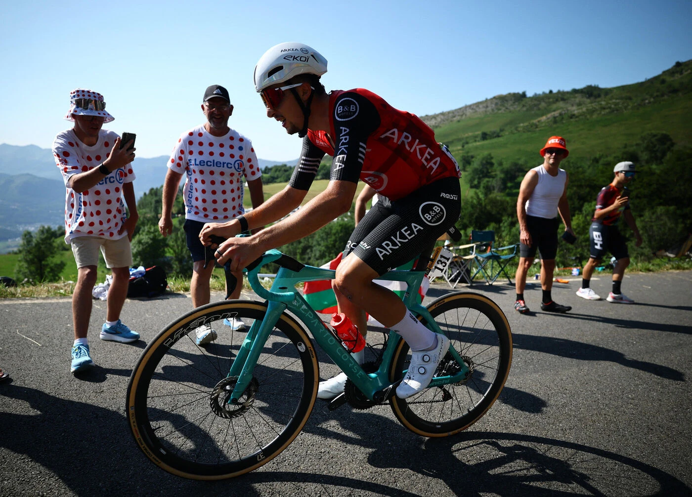 « C’est la barrière mentale qui saute » : 5e du Tour de France, mais où s’arrêtera Kévin Vauquelin ?