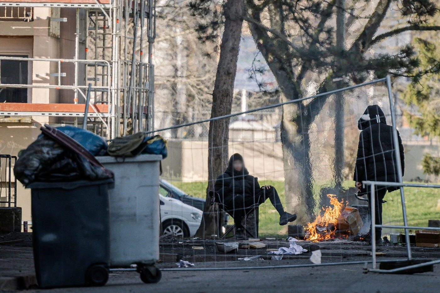 Oise : quatre hommes trahis par leur ADN plus d’un an après la découverte de stupéfiants dans un vide-ordures