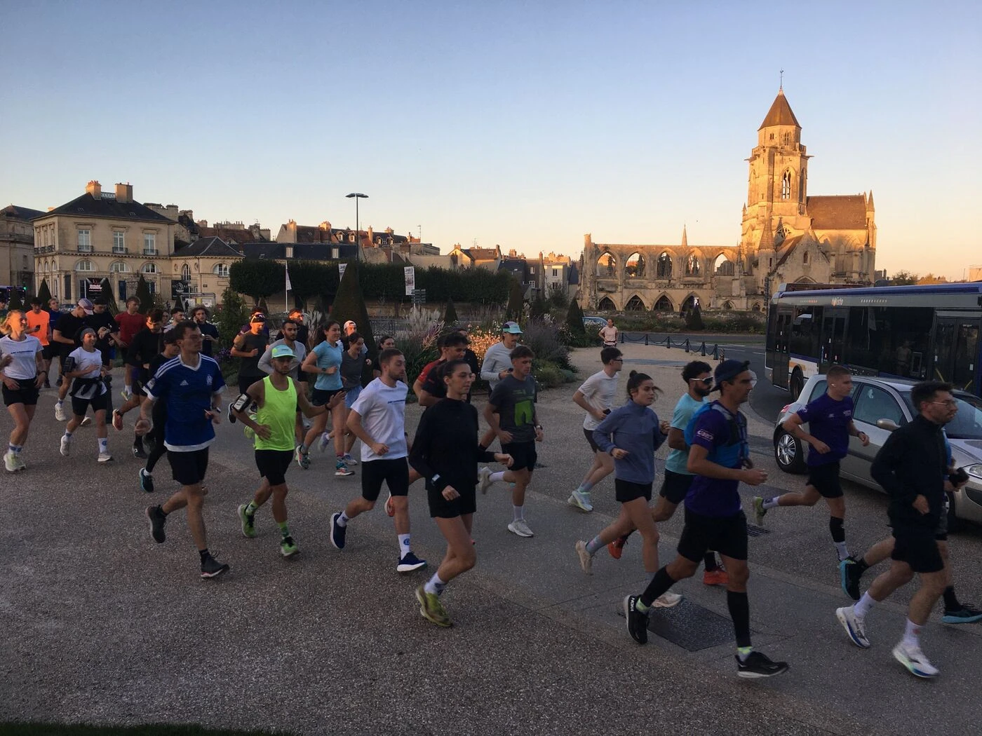 « On essaie d’être performant, mais c’est sans prise de tête » : à Caen, la course à pied prend le temps de la convivialité