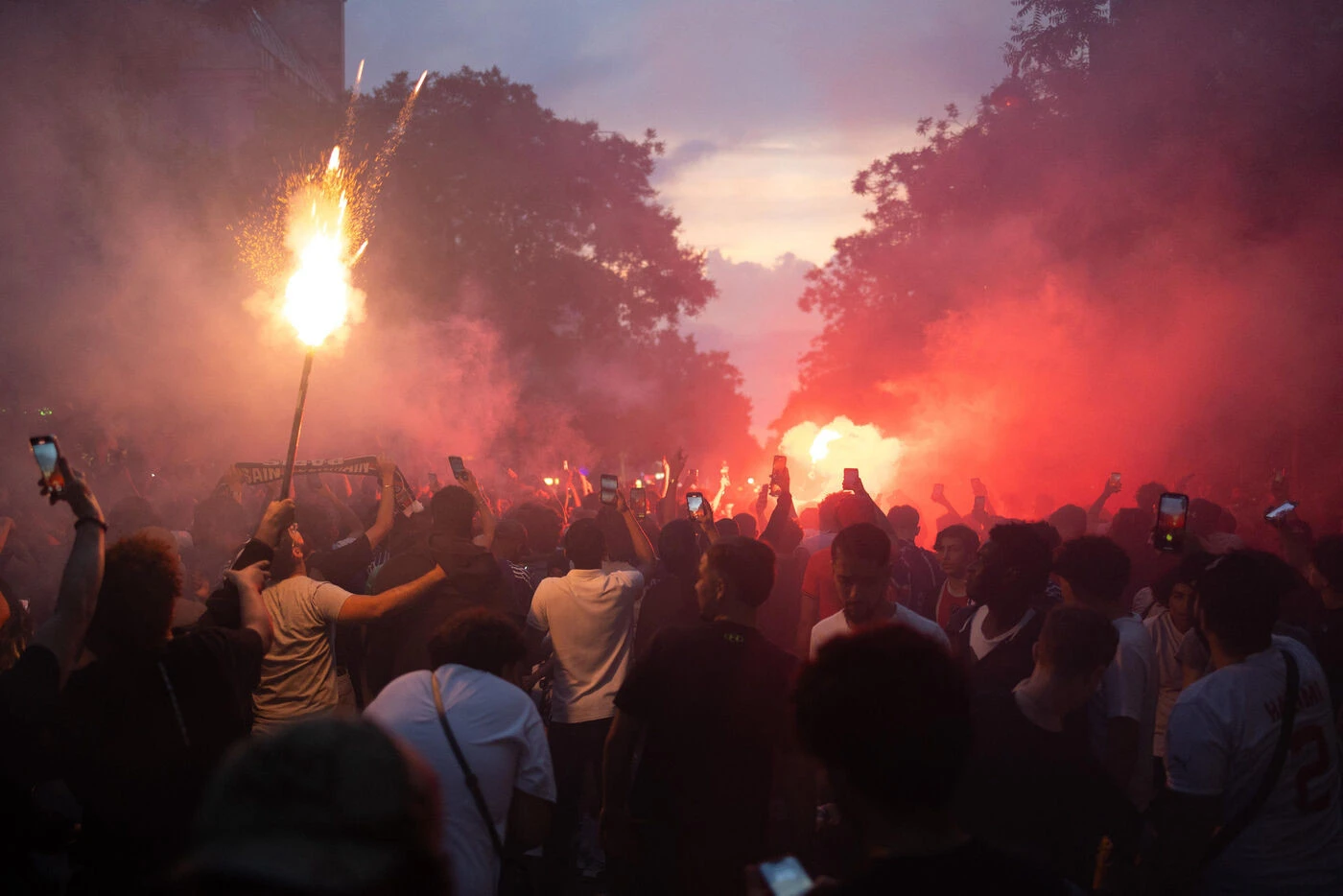 PSG-Arsenal : « Des gens viendront pour gâcher la fête », Frédéric Péchenard s’attend à des « pillages » et des « affrontements » samedi