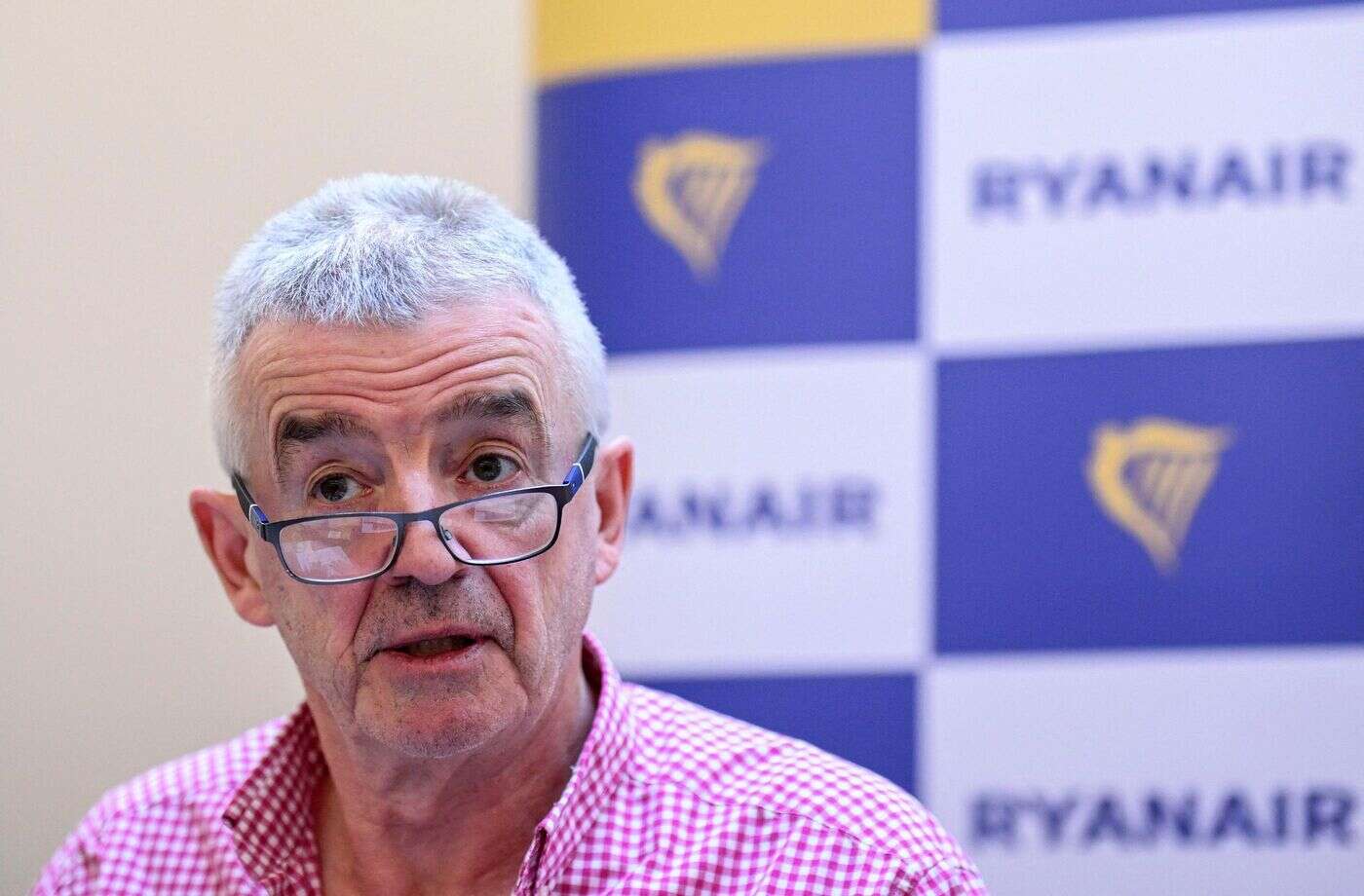 Ryanair traite un ministre de « clown » dans sa nouvelle campagne de pub qui moque le gouvernement espagnol