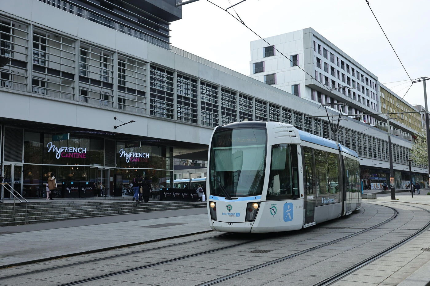 Paris : un piéton percuté par un tramway, son pronostic vital engagé