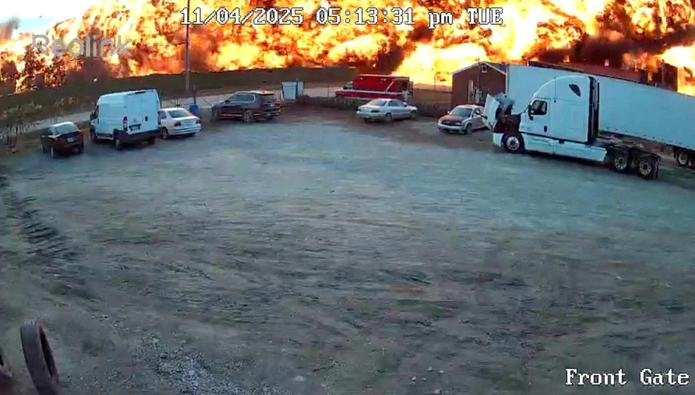 Crash de l’avion-cargo à Louisville : le moteur s’était détaché, le bilan humain s’alourdit à onze morts