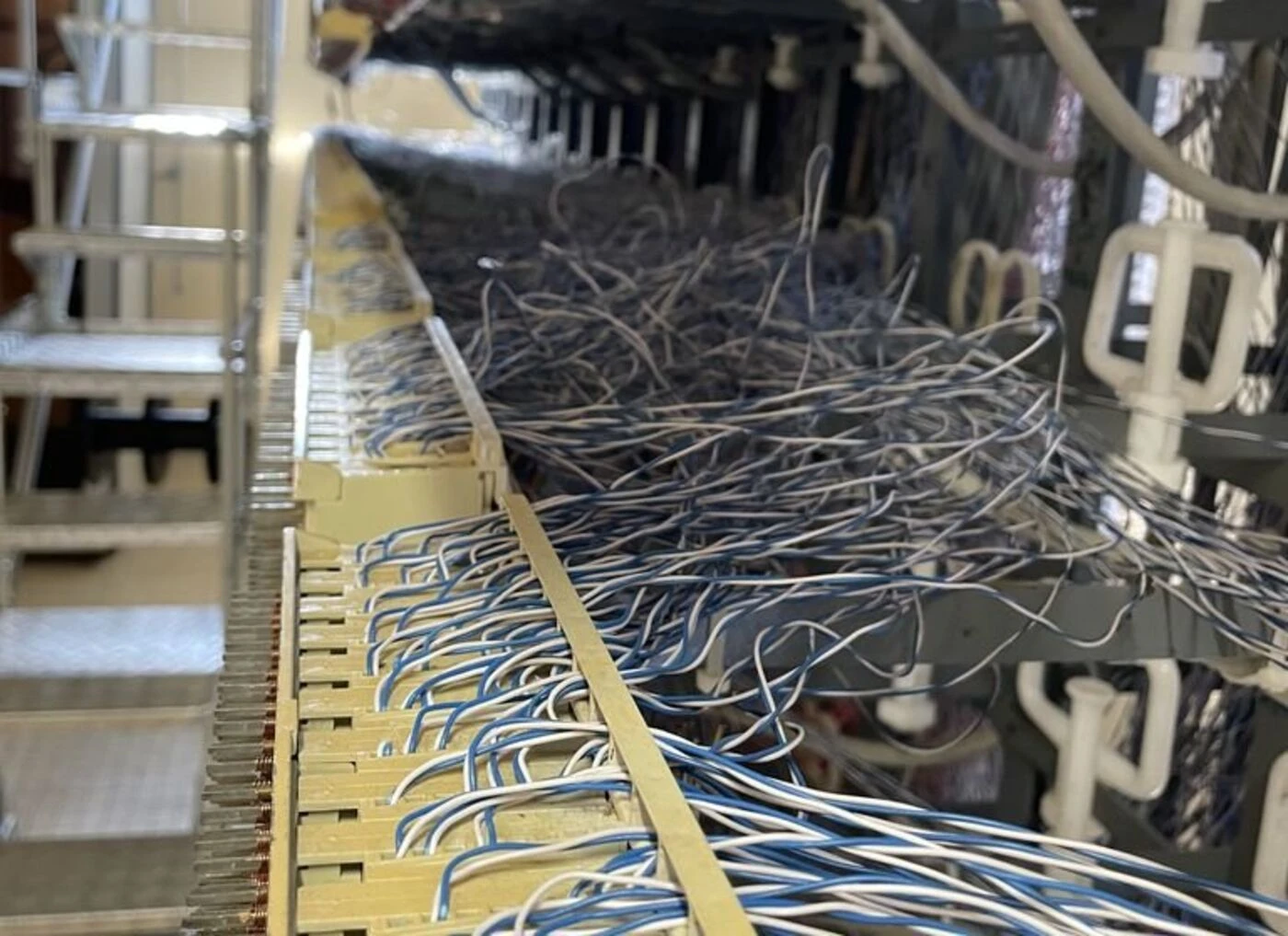 « Je n’ai qu’un téléphone fixe et pas besoin d’Internet » : dans le Puy-de-Dôme, l’ADSL et le cuivre, c’est le début de la fin