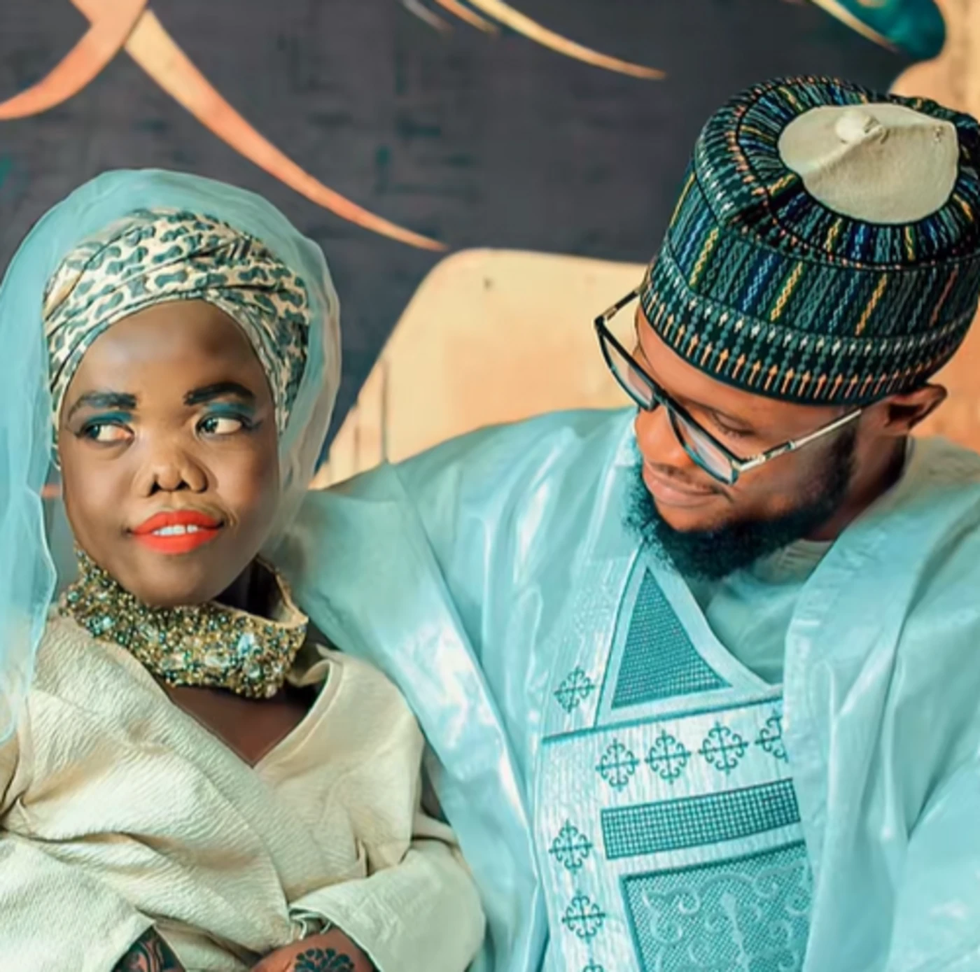 Baiser viral sur TikTok : le rocambolesque mariage forcé puis annulé par la police de la charia d’influenceurs nigérians