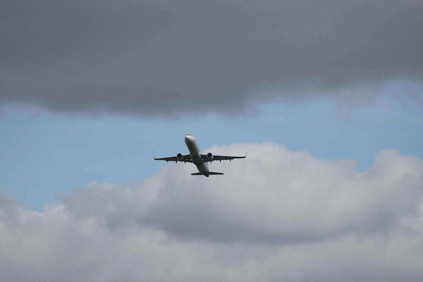 Canada : plusieurs blessés dans le crash d’un avion à Toronto