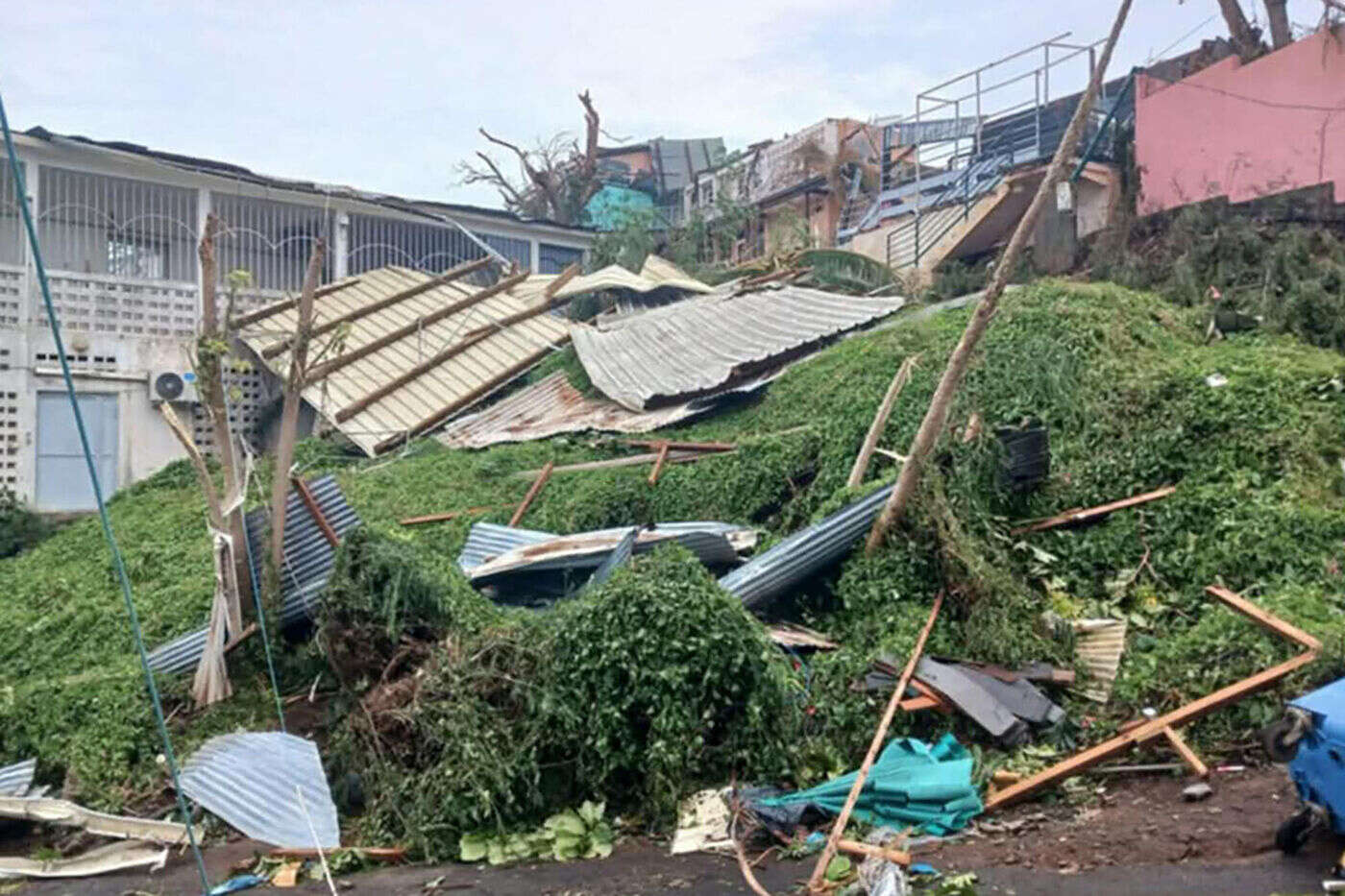 « Mon village a été ravagé… » : l’émouvant appel à « un élan de solidarité » pour Mayotte de Toifilou Maoulida