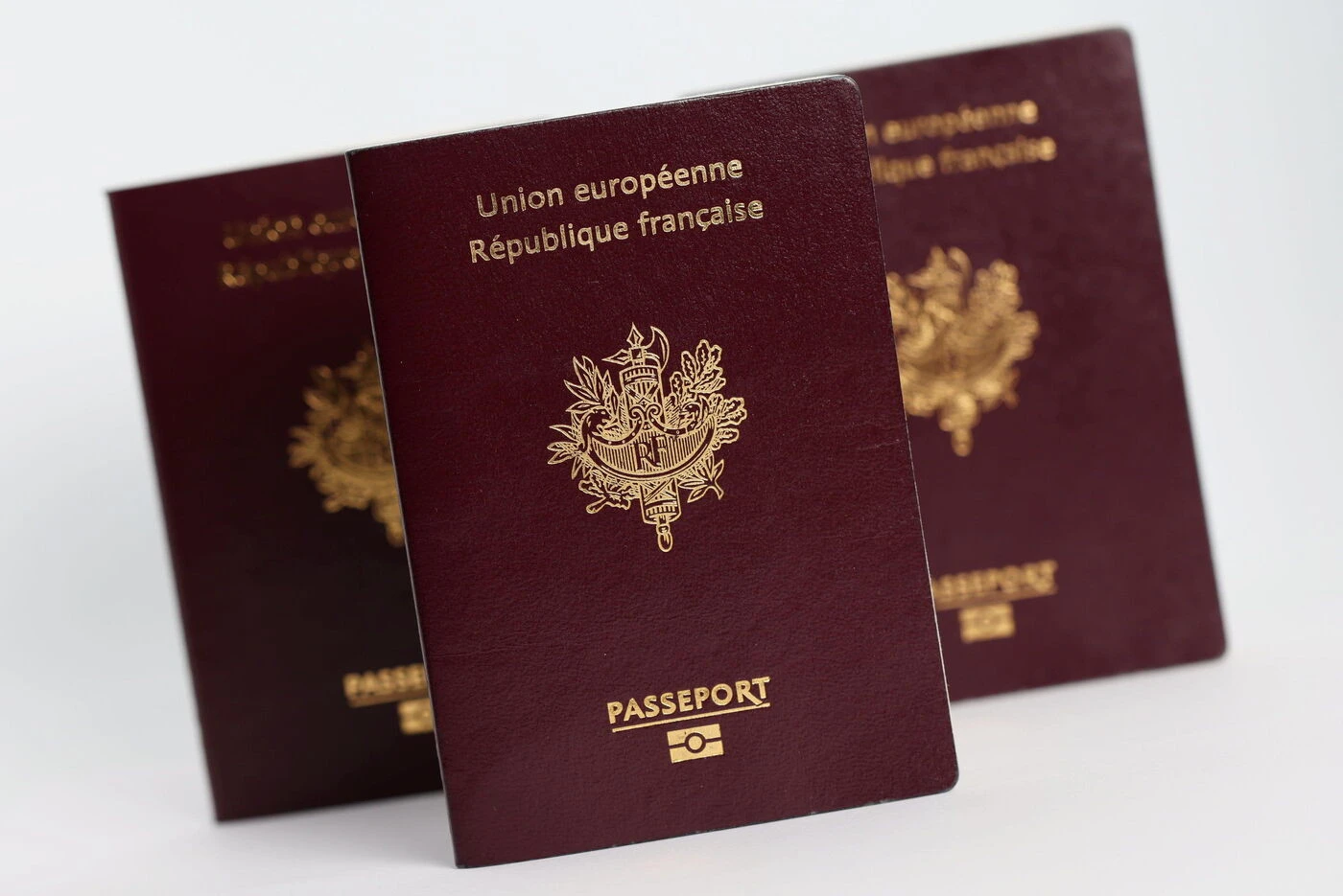 Près de 100 000 passeports et papiers d’identité piratés dans des hôtels italiens pour être revendus sur le dark Web