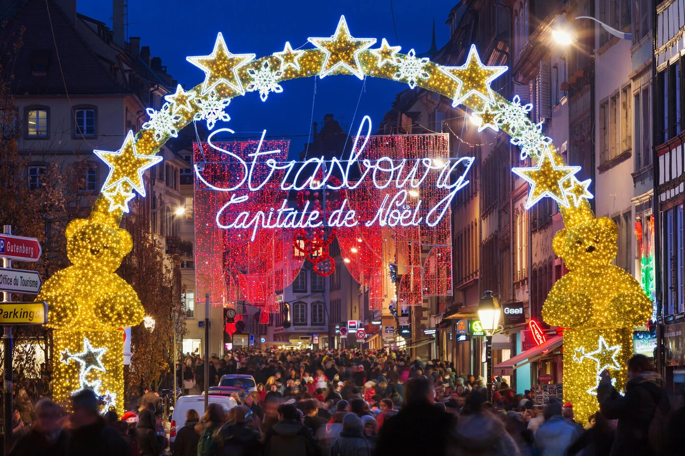A l’approche des marchés de Noël en Alsace, voyageurs, hôteliers et restaurateurs se frottent déjà les mains
