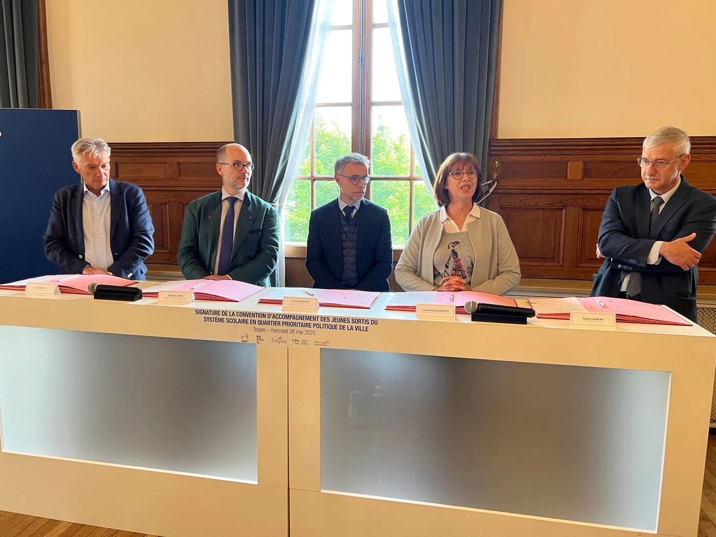 « Les halls d’immeuble ne sont pas forcément l’avenir » : deux ans après les émeutes, Troyes veut aider les jeunes à trouver un emploi