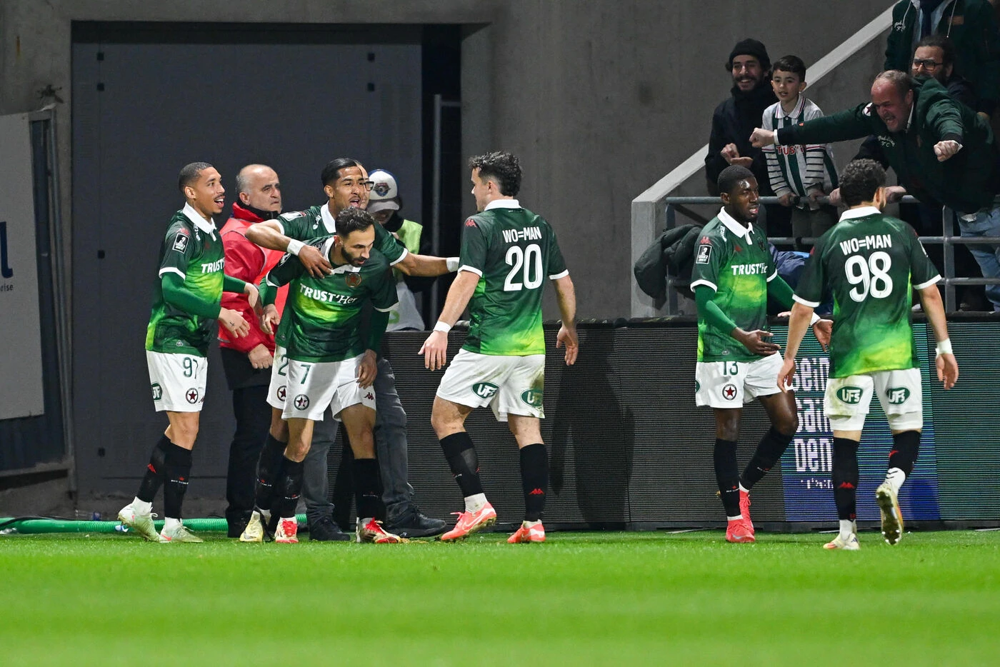 Red Star - Amiens (2-0) : vainqueurs en costaud, les Audoniens se rapprochent du maintien