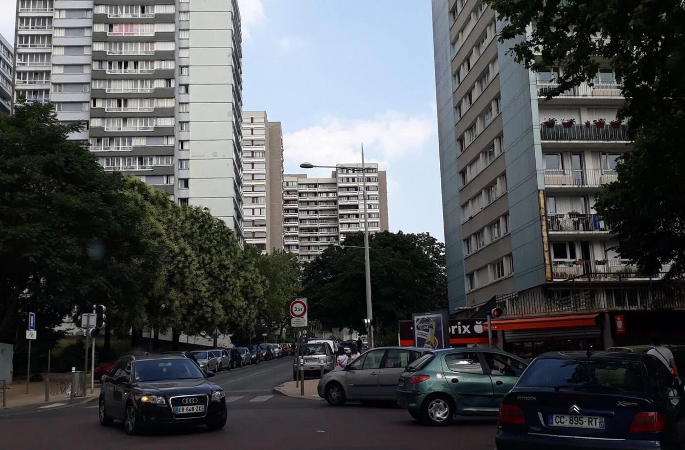 Un homme de 23 ans blessé par balles à Bagnolet