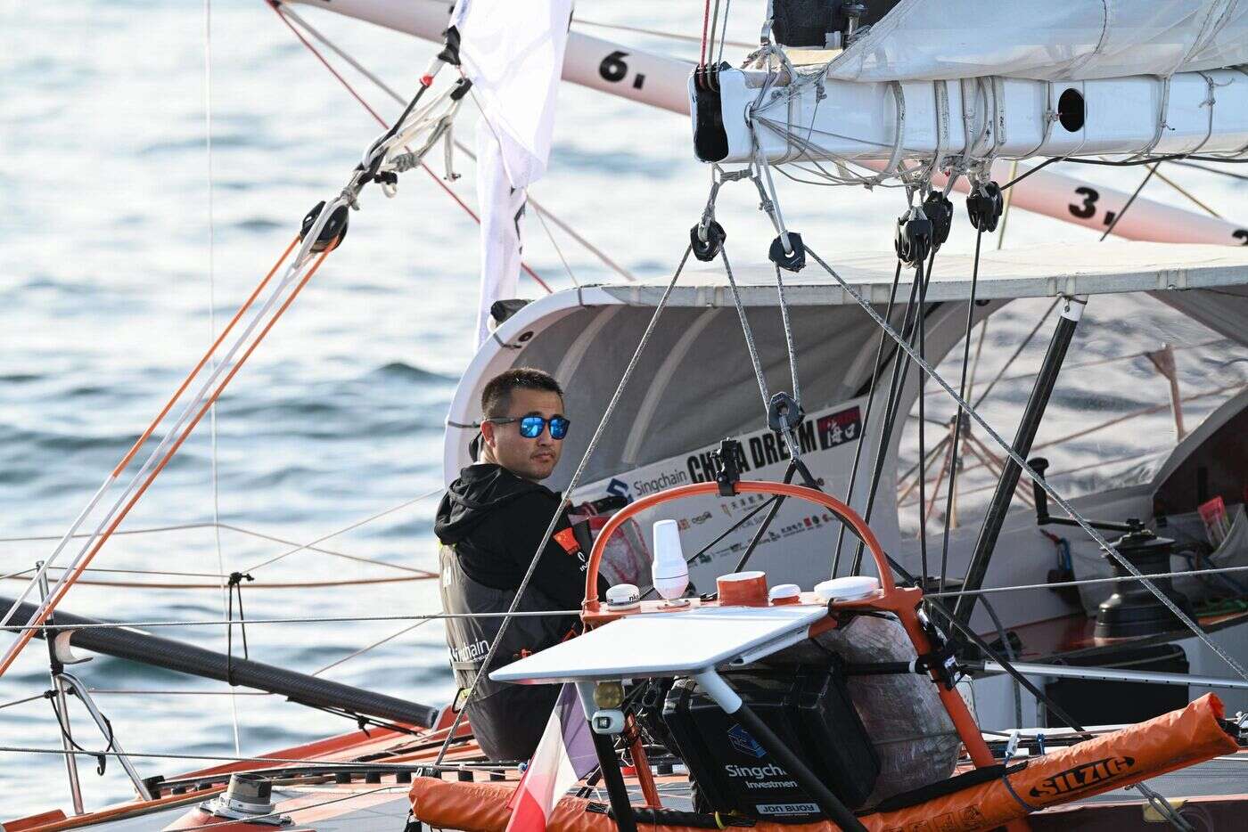 « Des blessures partout » : les galères et la souffrance du skipper chinois Xu Jingkun sur le Vendée Globe