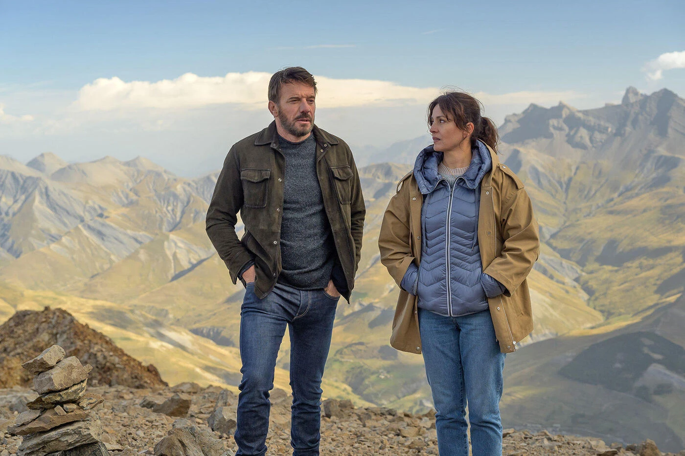 Audiences TV : « Alex Hugo » écrase la concurrence, « Nus et culottés » réalise un bon score sur France 2