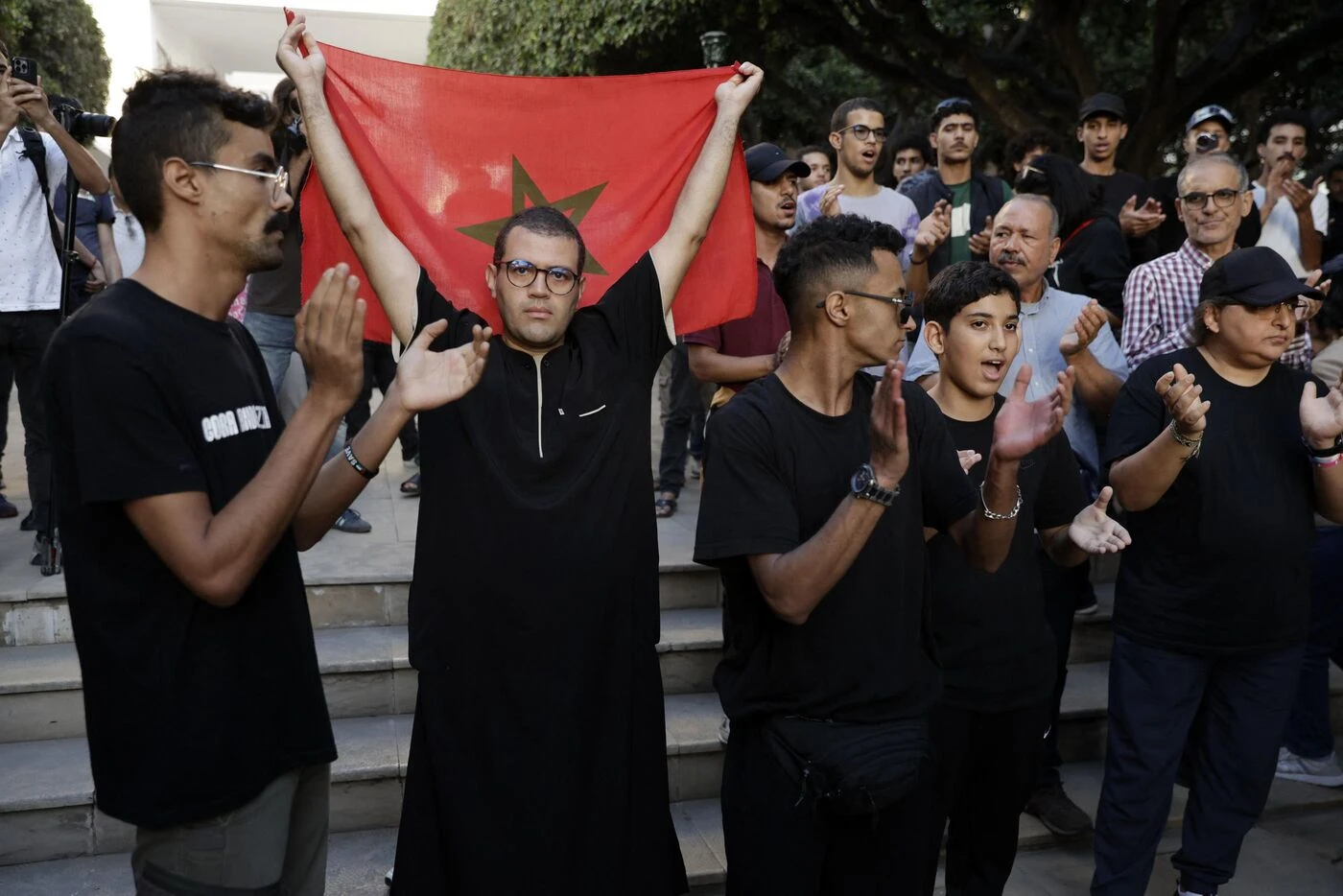 Des centaines de personnes se rassemblent à Marseille et Paris en soutien au collectif marocain « GenZ 212 »