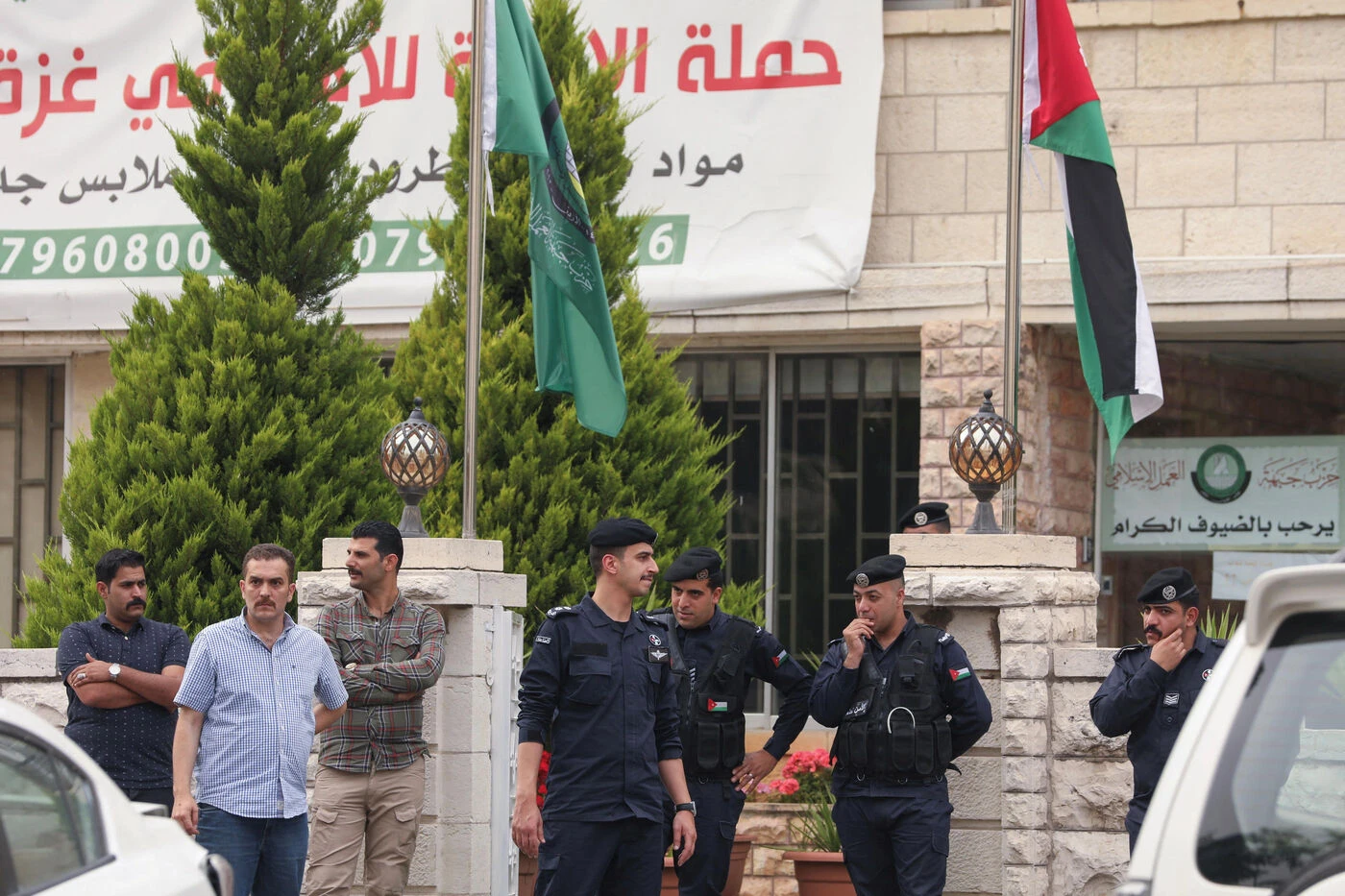Fabrication d’armes, déstabilisation… Pourquoi la Jordanie a banni les Frères musulmans