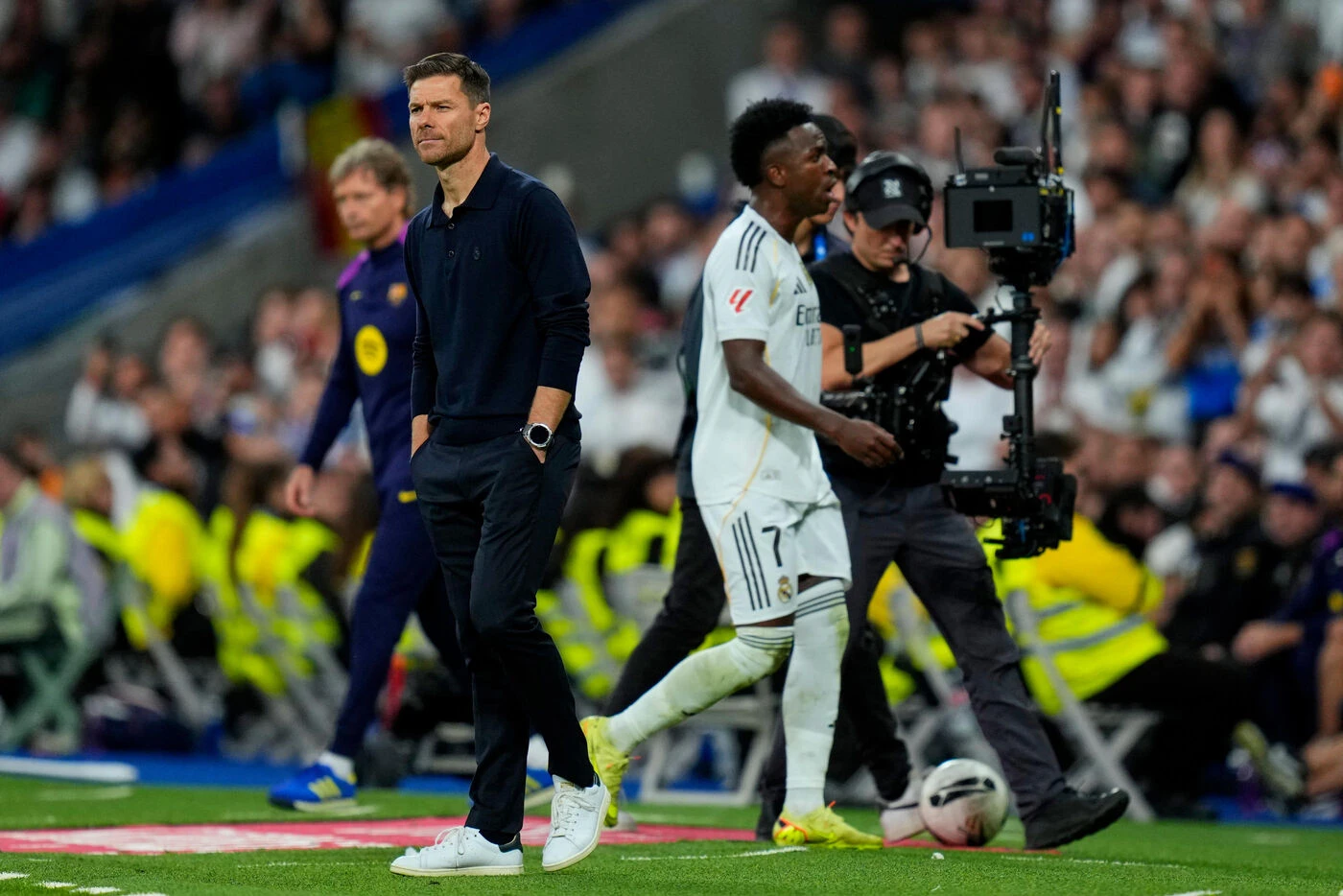 « Le sujet est clos » : pourquoi Xabi Alonso et le Real Madrid ne sanctionneront pas Vinicius